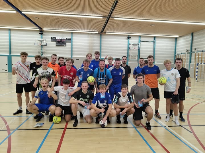 Voorbereiding Leekster voetbal gala