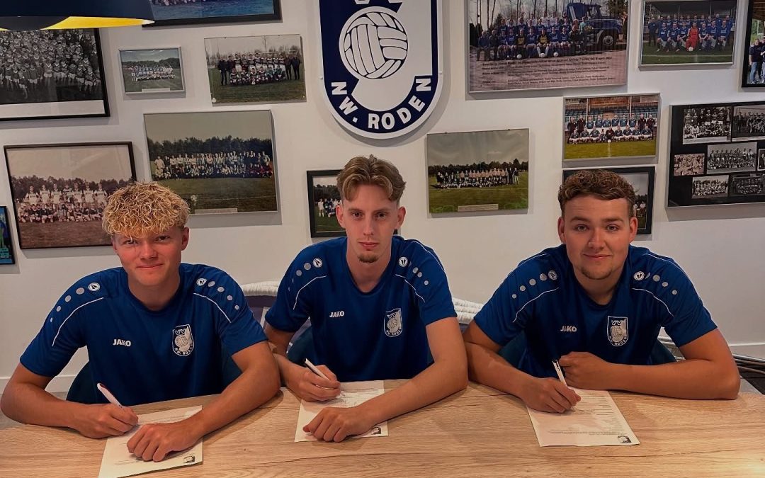 Nieuwe trainers voor de JO15-1