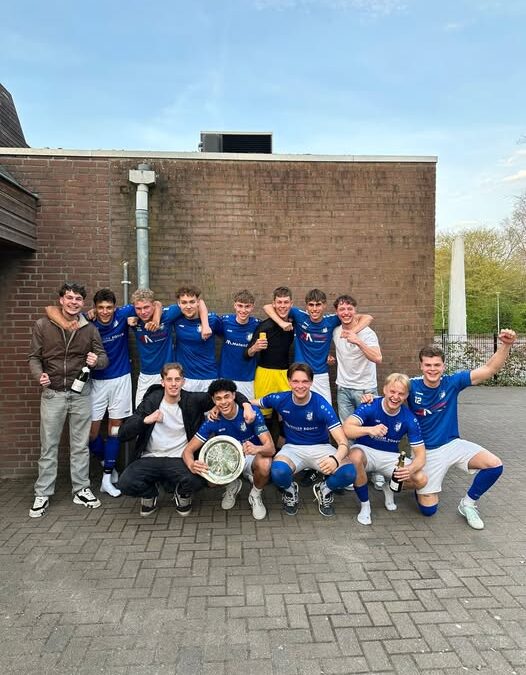 Nieuw Roden futsal 6 kampioen!